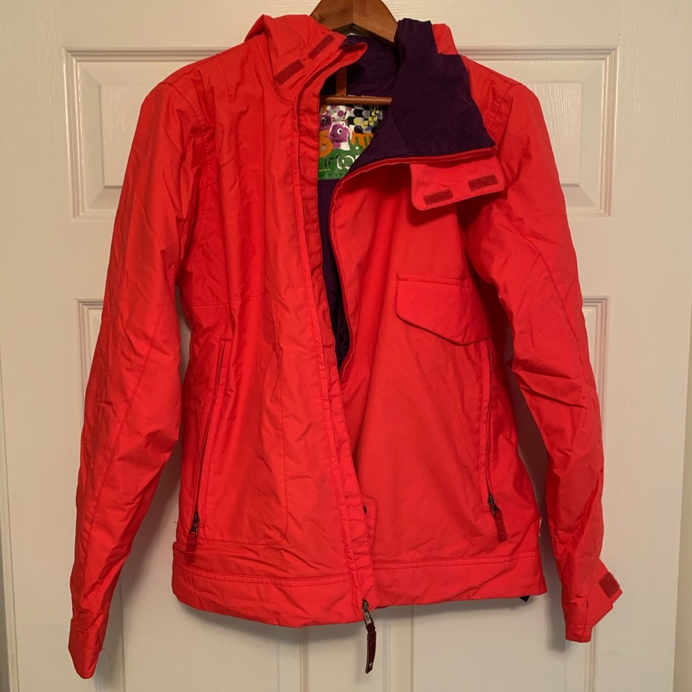 Burtons women’s snowboarding jacket
